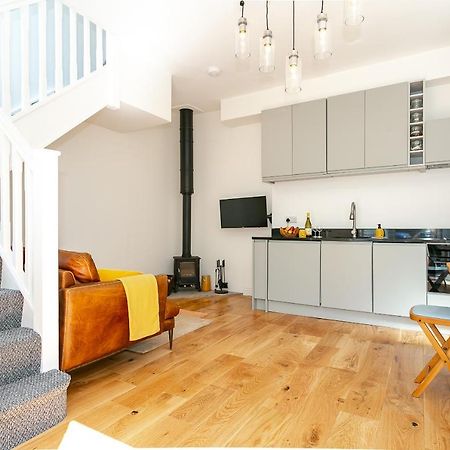 The Bs Hive, Modern, Stylish, 2 Bedroom House, In Harrogate Centre Екстер'єр фото