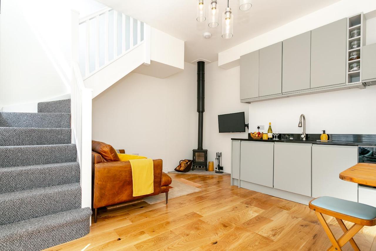 The Bs Hive, Modern, Stylish, 2 Bedroom House, In Harrogate Centre Екстер'єр фото